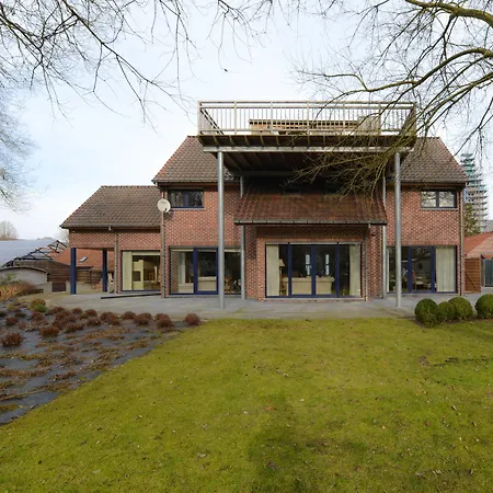 Les Secrets De La Vie Celles (Namur)